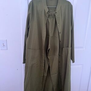 Eileen Fisher Moss green linen pant set Pants L Jacket M sold as set